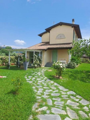 Villa SouAri 10' da Forte de Marmi - 2km spiaggia